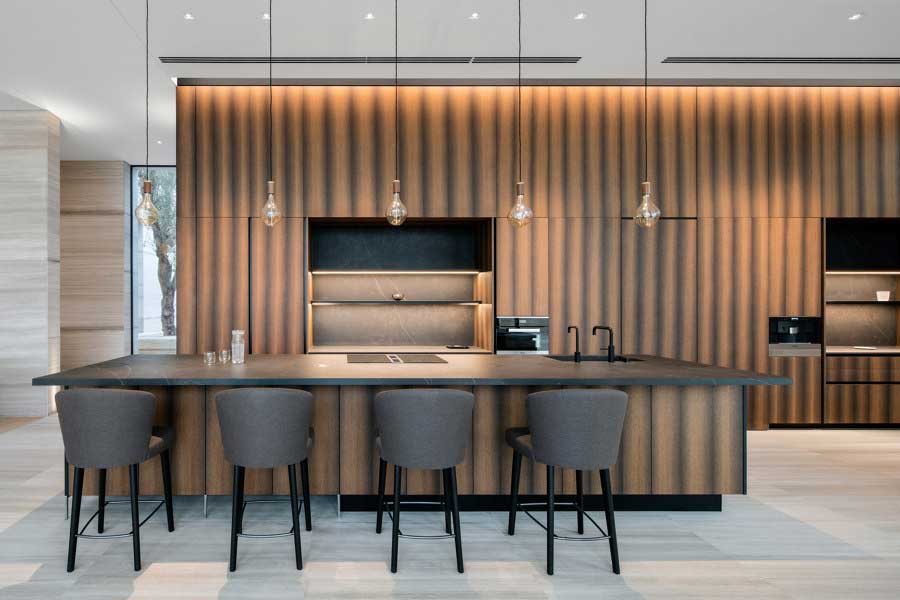 modern kitchen designed by one of the best interior designer in Dubai