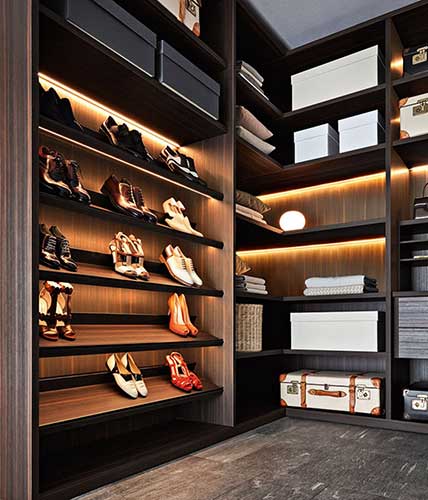 Designer Bag Display Shelves Design Ideas