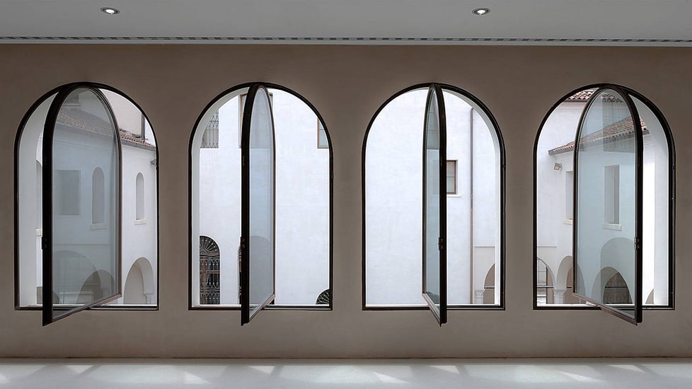 minimal windows can have different shapes and finishings