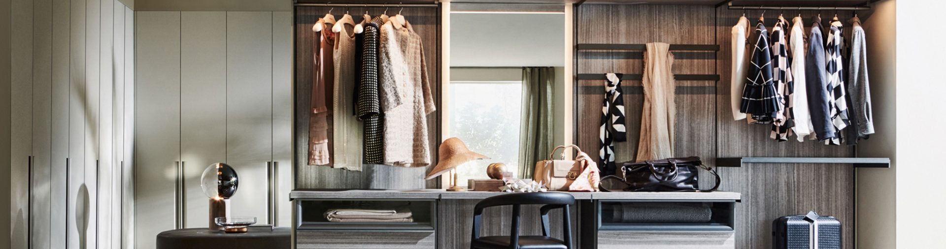 Master Dressing by Molteni is the new storage system designed by Vincent Van Duysen