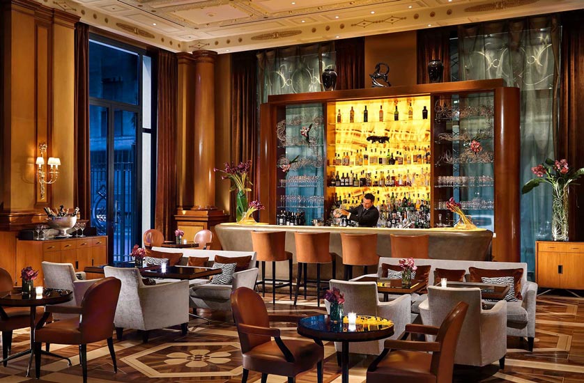 best hotels milano and Palazzo Parigi lounge bar
