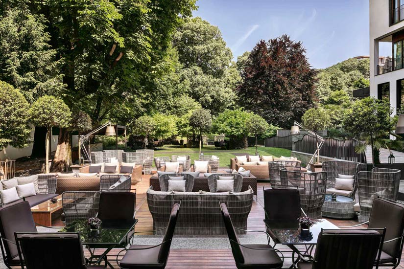 luxury hotels in Milan and Bulgari Hotel private garden