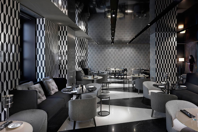 luxury hotels in Milan and Mandarin Oriental Hotel black and white lounge bar