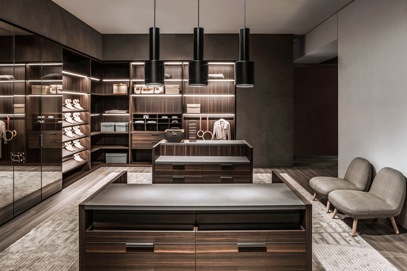 Gliss Molteni closets and Gliss Master free-standing islands 