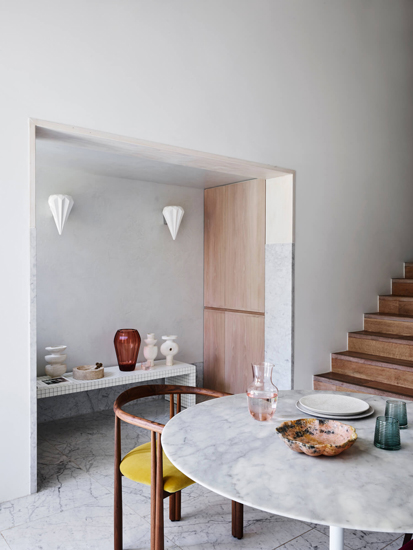 Scandinavian and italian iconic pieces for Bondi Junction House designed by Alexander&Co, one of the top interior designer Sydney has to offer
