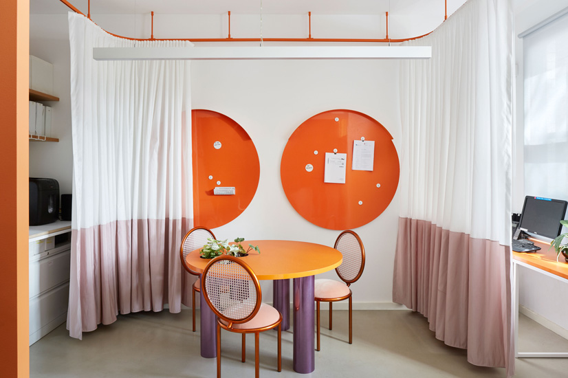 Circular shapes for inclusion and sharing. Sibling Architecture is one of the design studios we selected in our list of the best interior designers Melbourne has to offer