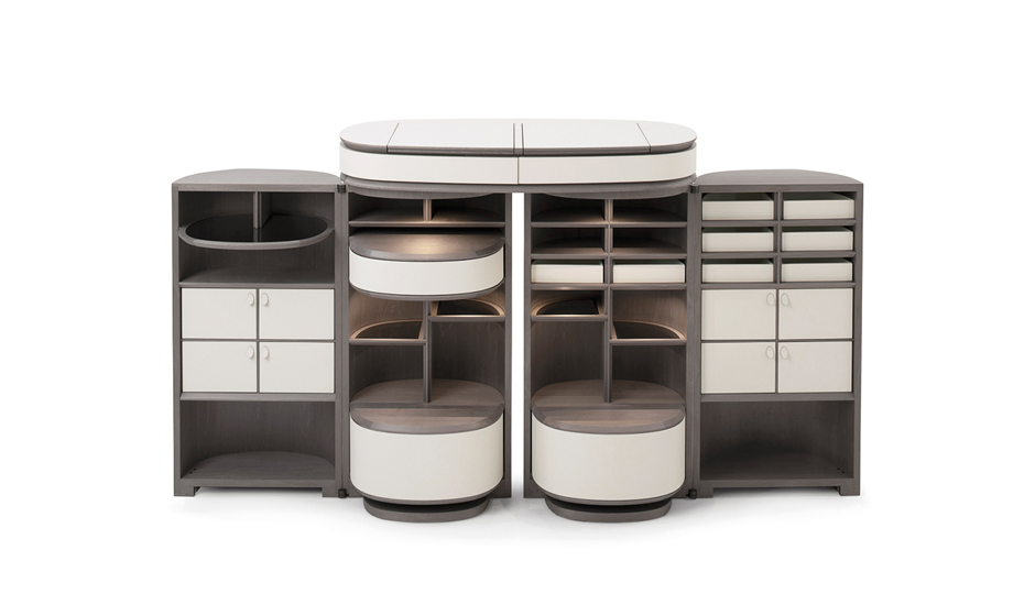 Houdini Storage designed by Roberto Lazzeroni for Porro, one of the best Luxury Italian furniture Melbourne has to offer. 