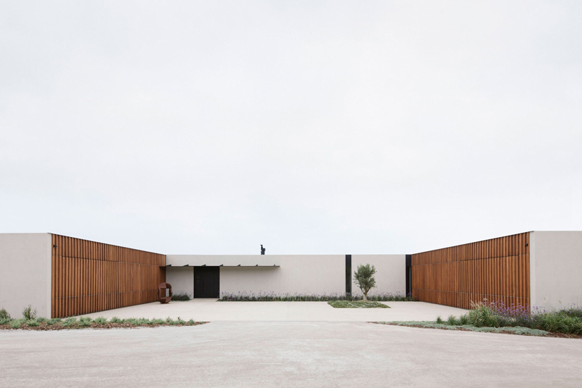 Peninsula House designed by Carr Architects, one of the design studios we selected in our list of the best interior designers melbourne has to offer