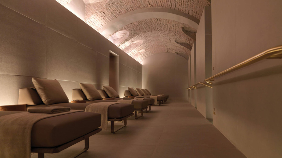 Designed by Patricia Urquiola, The Four Seasons Spa is one of the best Milan Luxury SPA destination.