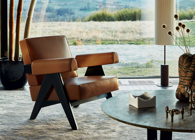 Capitol Complex armchair is an iconic product designed by the legendary designer Pierre Jeanneret for Cassina, one of the italian furniture store you can find in Mendrisio. Discover the luxury furniture Switzerland has to offer