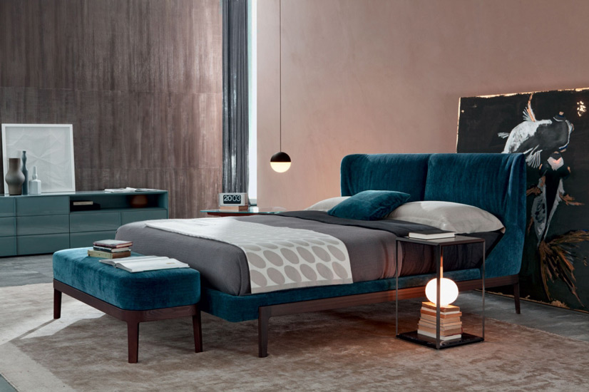 Fulham bed designed by the famous italian designer Rodolfo Dordoni for Molteni&C, one of the italian furniture store you can find in Switzerland. Discover the luxury furniture Switzerland has to offer