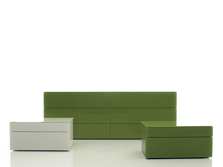 Boxes by Piero Lissoni is one of the storage units solution designed by Porro, one of the italian furniture store you can find in Lugano. Discover the luxury furniture Switzerland has to offer