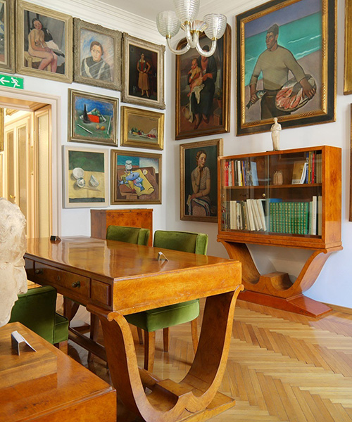 Inside a building designed by Piero Portaluppi, master of Milanese Architecture, there is Casa Museo Boschi di Stefano, art collectors