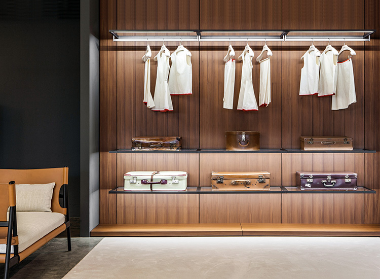 Boiserie Walk-In Closet Porro | Italian Designer Furniture